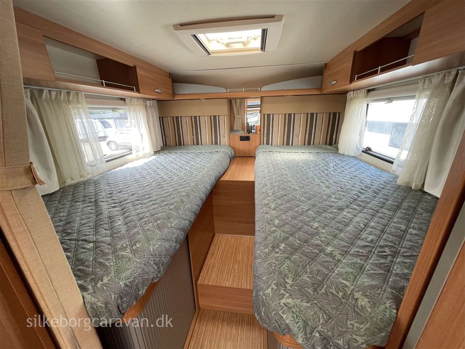 Knaus Sport 700 TI